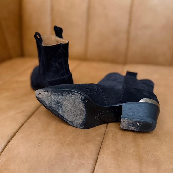 Elegant Black Suede Leather Ankle Booties Made in Italy - Picture 3 of 5